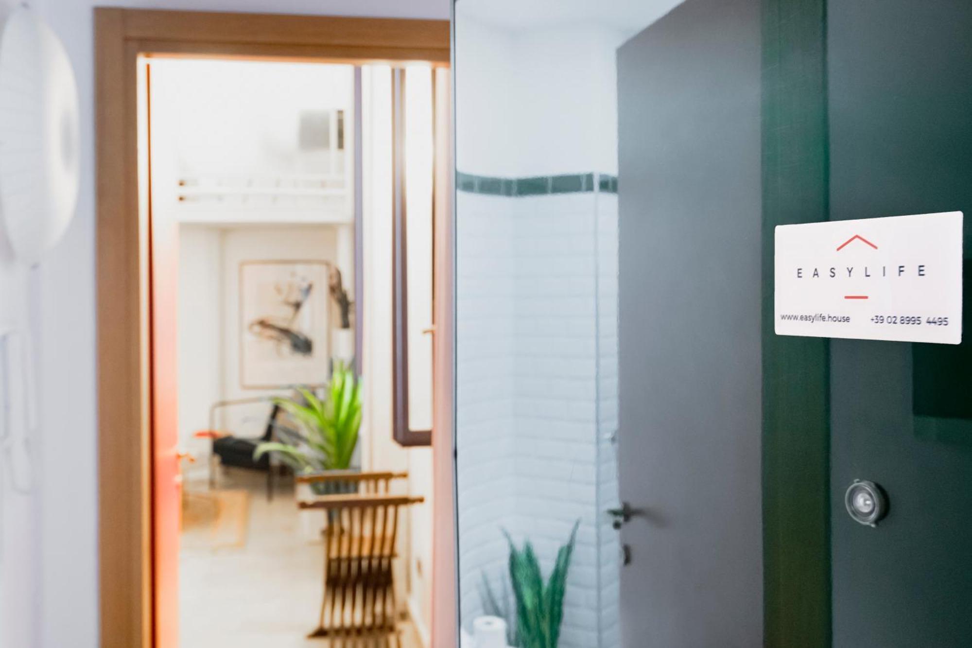Easylife - Accogliente Monolocale In Via Torino, Posizione Perfetta Per Scoprire La Citta Lägenhet Milano Exteriör bild